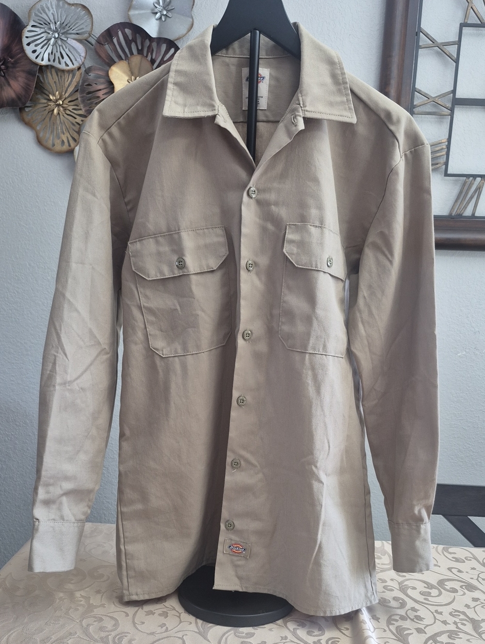Dickies Men’s Tan Button-Up Work Shirt